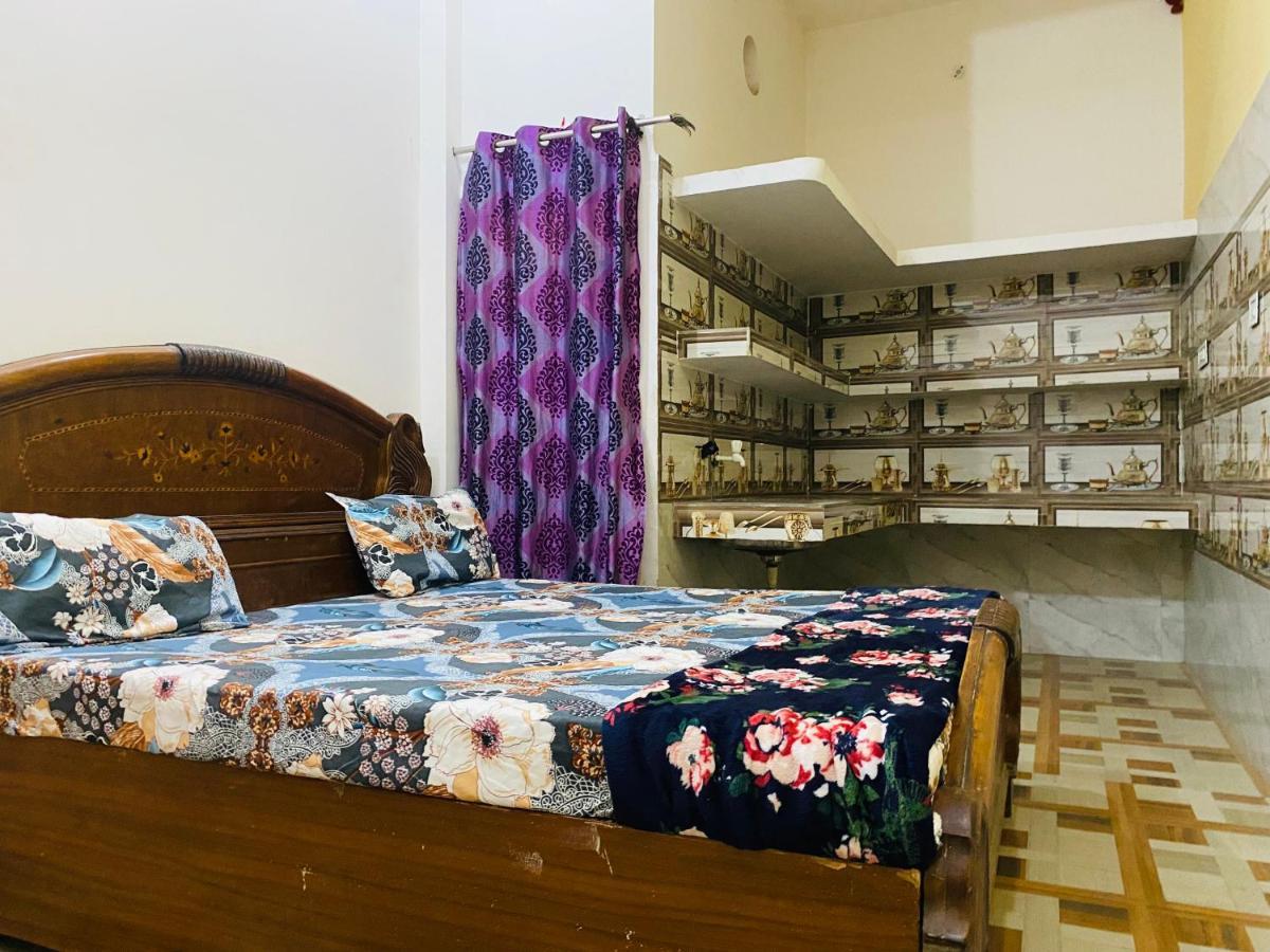 Balaji Homestay Mathura In Vrindavan Exterior foto