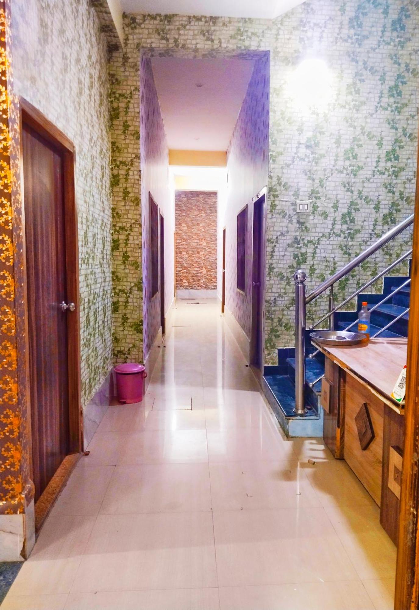 Balaji Homestay Mathura In Vrindavan Exterior foto
